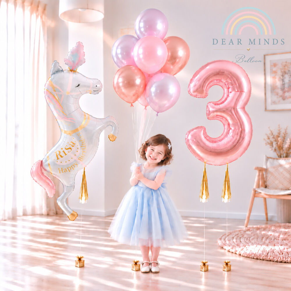 子供の3歳の誕生日を祝う、馬と数字3のバルーンとパステルカラーのバルーンブーケを飾ったバースデー装飾