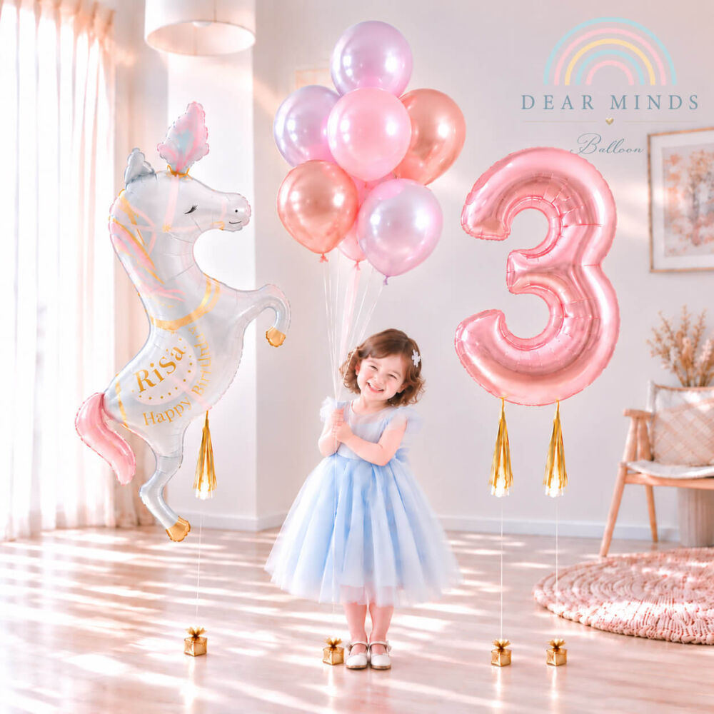 子供の3歳の誕生日を祝う、馬と数字3のバルーンとパステルカラーのバルーンブーケを飾ったバースデー装飾